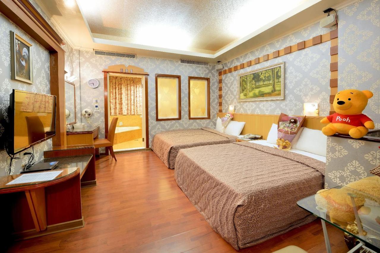 Holland Village Motel Tainan Exterior foto