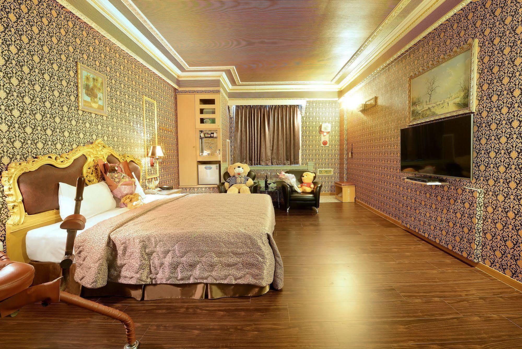 Holland Village Motel Tainan Exterior foto